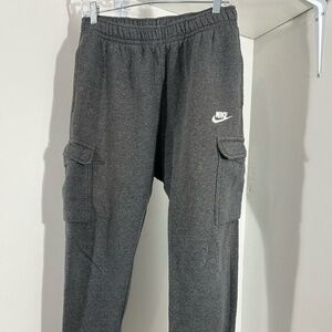Nike Club Cargo Jogger Sweatpants